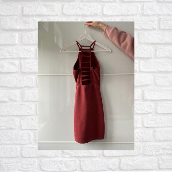 Detailed Back Velour Dress - Picture 2 of 2